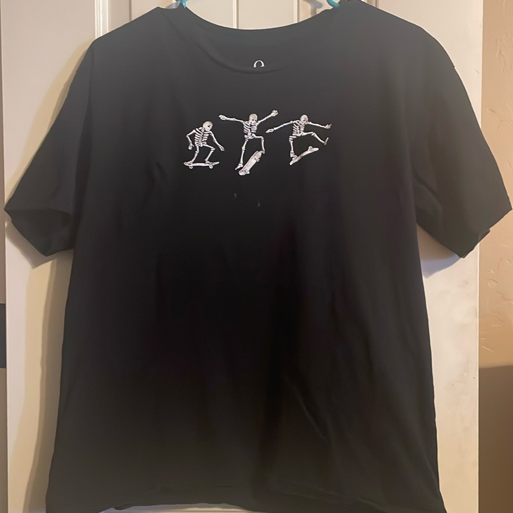 Oversized Skeleton Graphic Tee